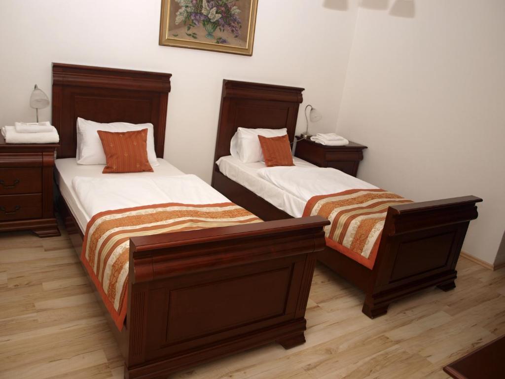 Hotel Oko Nitra Habitación foto